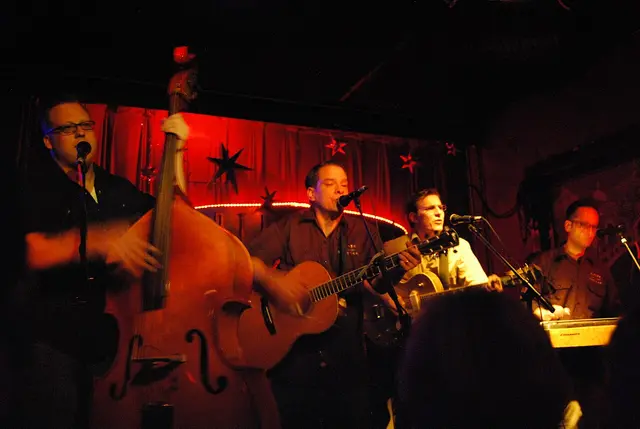 The Continental Club inside